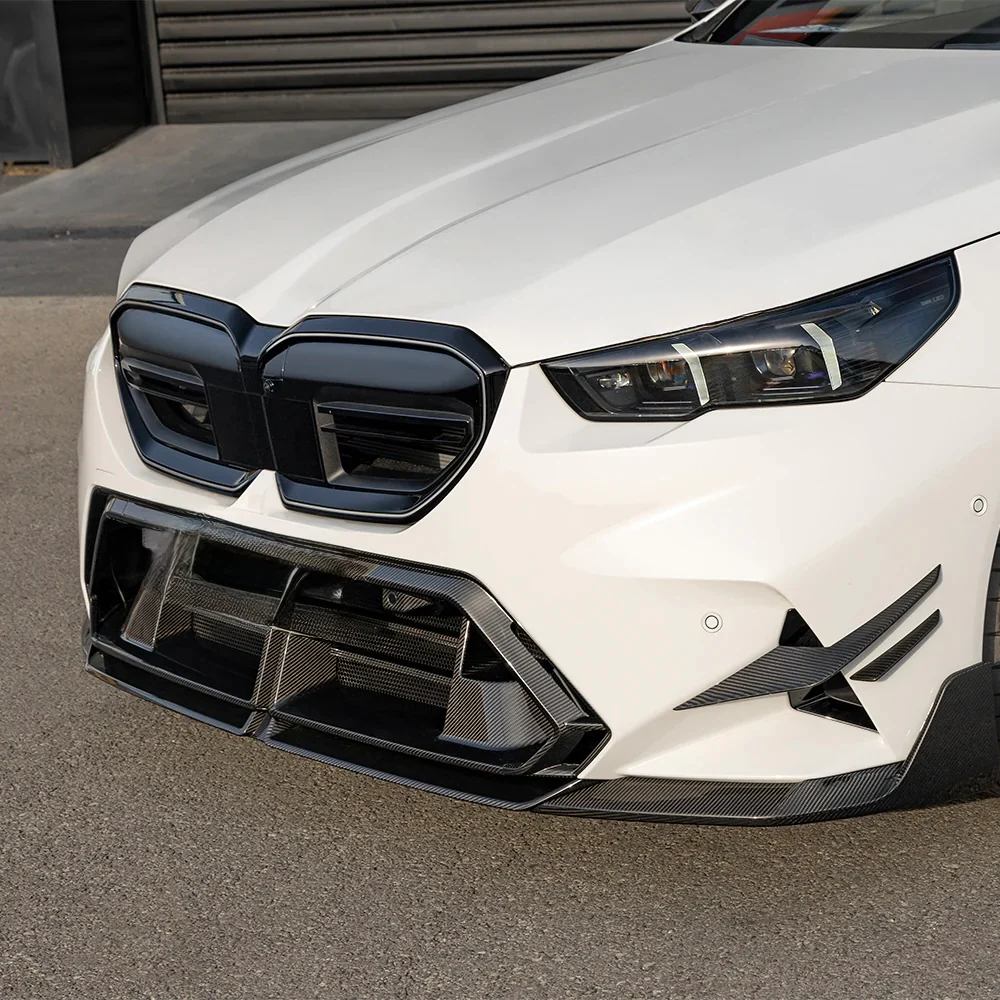Front Bumper Center Trim in Prepreg Carbon Fiber - BMW M5 G90/G99 - Image 3