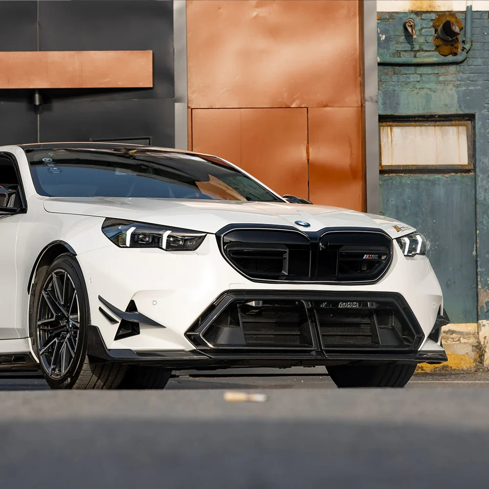 Front Bumper Center Trim in Prepreg Carbon Fiber - BMW M5 G90/G99 - Image 4