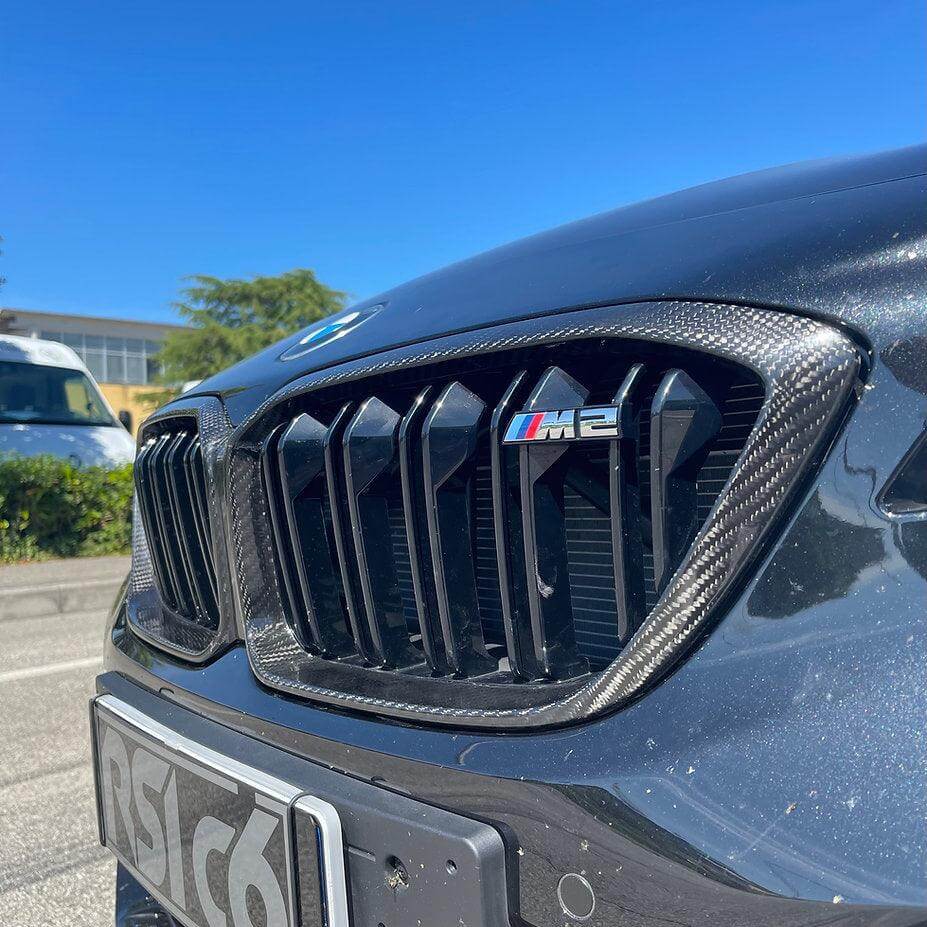 Carbon grill kidneys in Carbon Fiber - BMW F87 M2C - Image 3