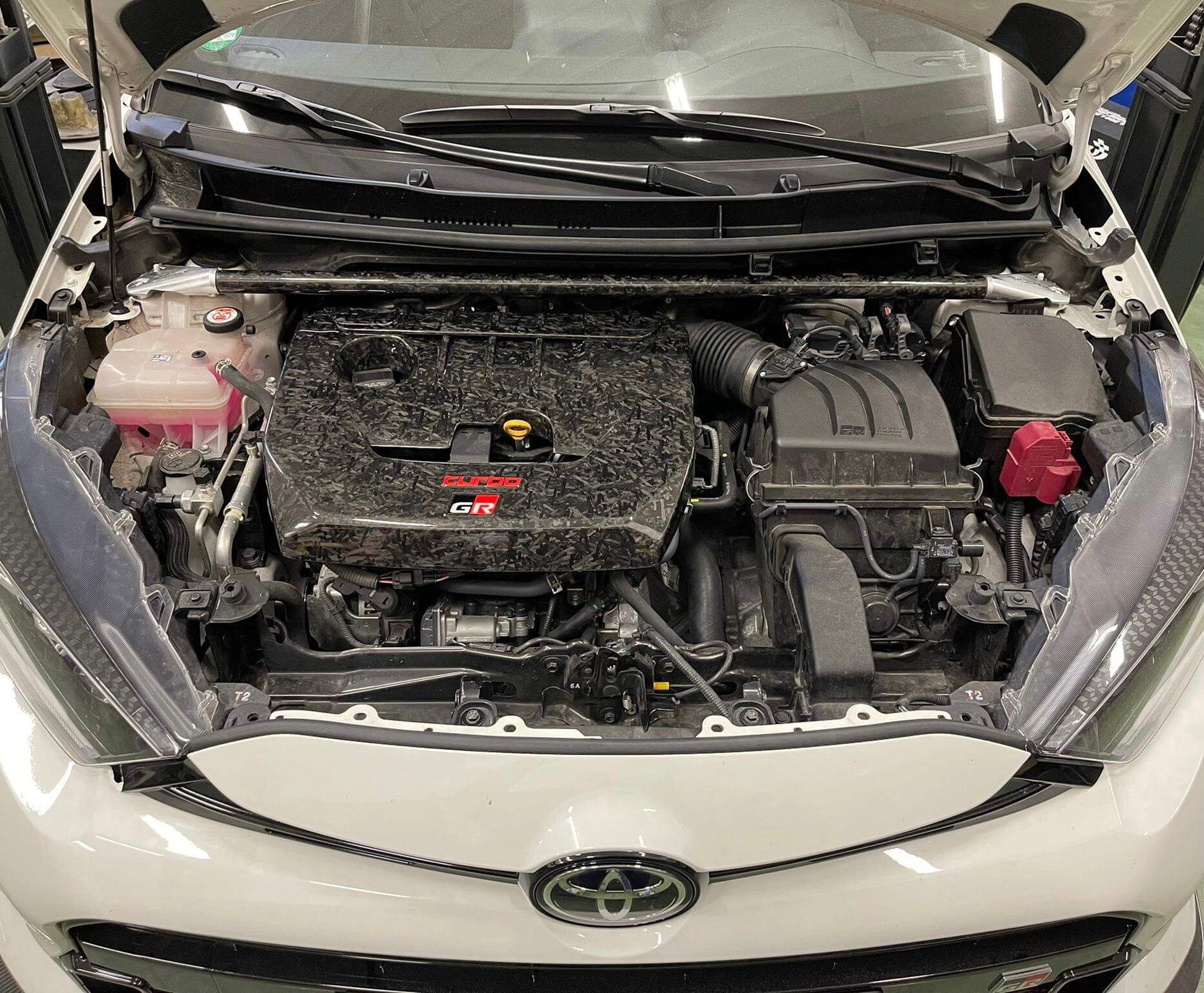 Engine Cover in Forged Carbon Fiber -  Toyota GR Yaris mk1 & mk2 - Image 6