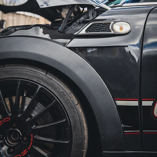 Front Fender Vented in Carbon Fiber - MINI R55 / R56 / R57 / R58 / R59 / GP2 - Image 7