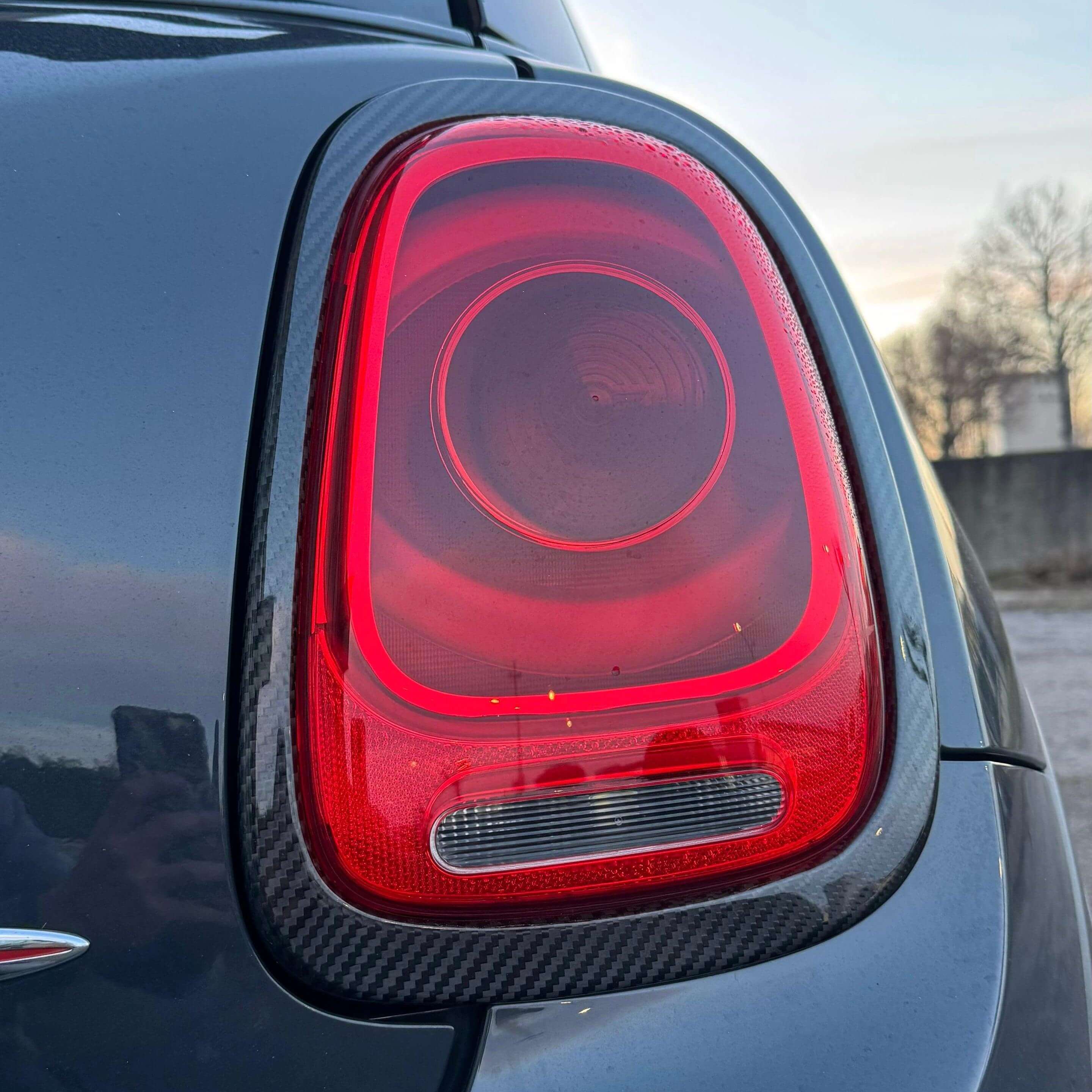 Tail Light Trim in Carbon Fiber - MINI F55 / F56 / F57 / GP3