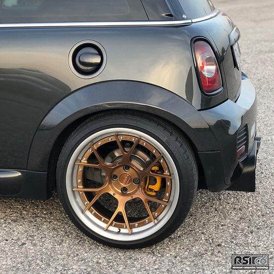 Wide Arches in Carbon Fiber - MINI R55 / R56 / R57 / R58 / R59 - Image 3